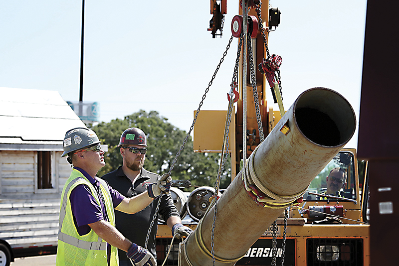 Pipefitters being trained